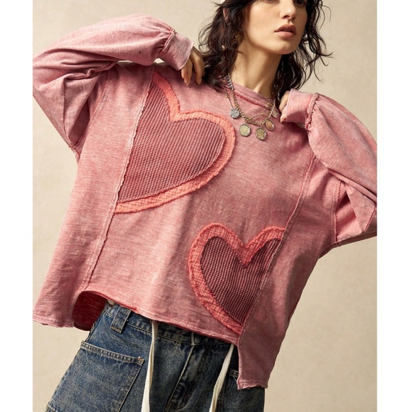 Rouge! Tops - 100% Cotton Pink Heart Appliqué Oversized Sweatshirt